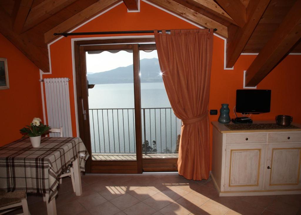 Casale Fe-Wo - Appartamenti Con Vista Lago Cannero Riviera Quarto foto